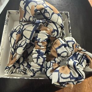 Dior Elegant Patterned Scrunchie with headband in box